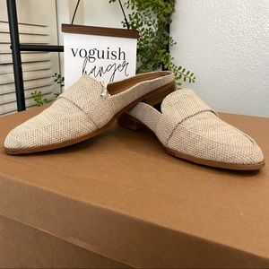 Universal Thread|10|Slip On Mules Pointed Toe Linen Texture